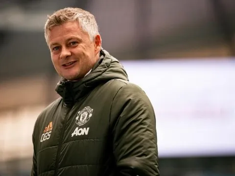 Thái độ của Man Utd đối với bom tấn tiếp theo sau Varane