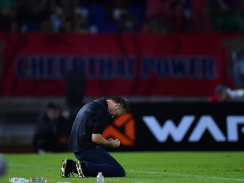 Thái Lan cảm ơn Mano Polking khi về 3 King's Cup