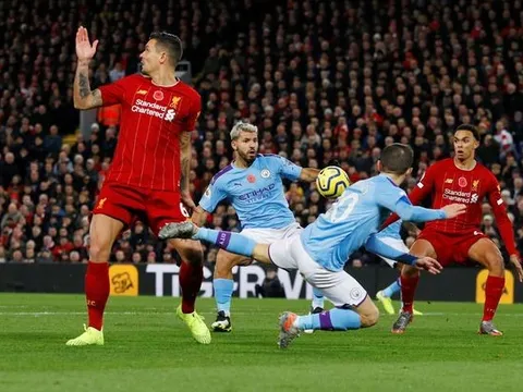 Thảm bại trước Liverpool, phòng thay đồ Man City u ám thế nào?