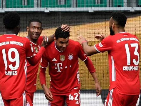 Thần đồng 18 tuổi rực sáng, Bayern cho Leipzig hít khói