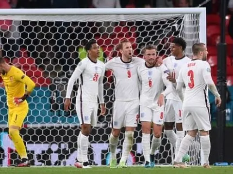 Thắng CH Czech, Anh lên ngôi đầu bảng, Scotland bị loại