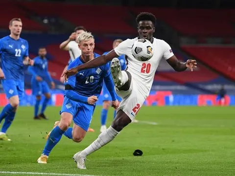 Thắng Iceland, HLV ĐT Anh nói thẳng về màn trình diễn của Bukayo Saka