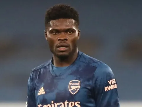 Thắng nhọc, Arteta dùng 1 từ mô tả Partey