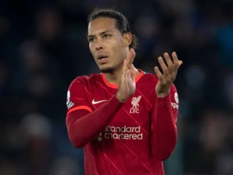 Thắng Shrewsbury, Van Dijk gửi thông điệp đến các sao trẻ Liverpool