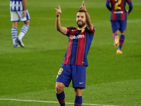 Thắng Sociedad, Jordi Alba nói ngay 1 lời khiến Cules xúc động