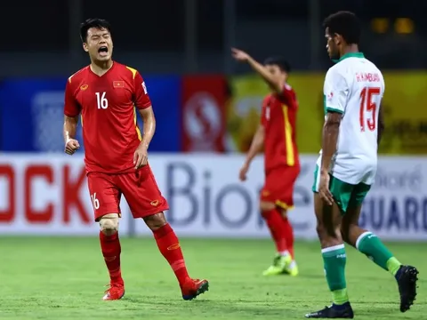 Thành Chung bị cấm thi đấu ở trận gặp Nhật Bản