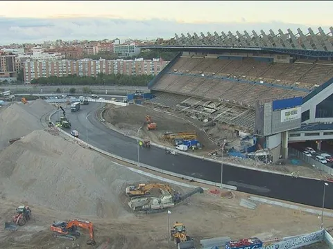 Thánh địa Vicente Calderon của Atletico Madrid giờ hoang tàn, đổ nát