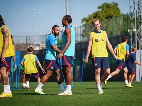 Thành Madrid đại chiến, Barca "ngư ông đắc lợi"