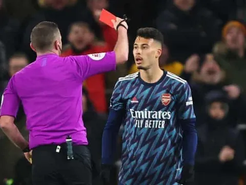 Thật sự điên rồ với số thẻ đỏ của Arsenal dưới thời Mikel Arteta