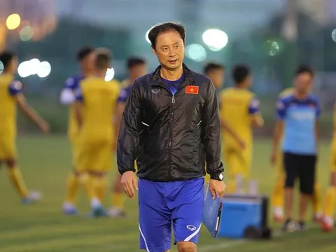 Thầy Park bận bịu cùng ĐTQG, ai sẽ là "kép phụ" dẫn dắt U22 Việt Nam?