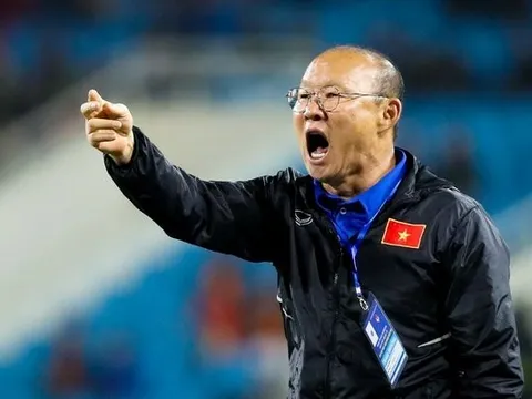 "Thầy Park đã mạo hiểm ở khu trung tuyến ĐT Việt Nam"