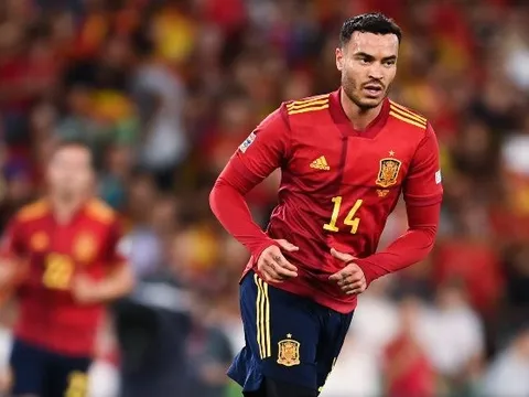 Thay Ronaldo, M.U đàm phán chiêu mộ tiền đạo 30 triệu euro