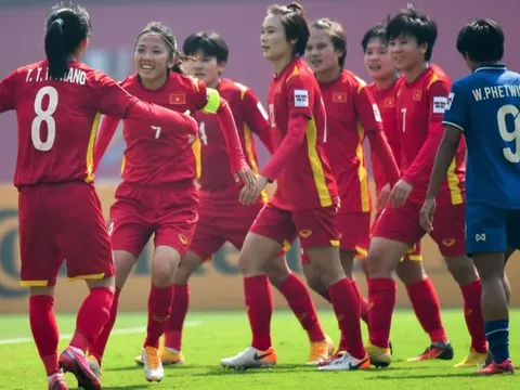 Thẻ đỏ của Kanjanaporn có thể khiến tuyển nữ Việt Nam mất lợi thế