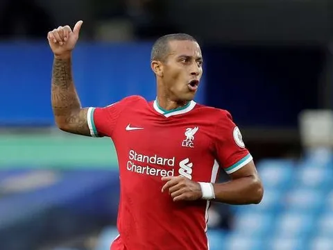 CHOÁNG! Phá Kante chới với, Thiago hét ăn mừng dữ dội ngay trong trận