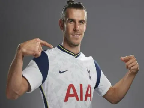 Thibaut Courtois: "Bale là cầu thủ tuyệt vời nhưng không chơi cho một CLB tốt"