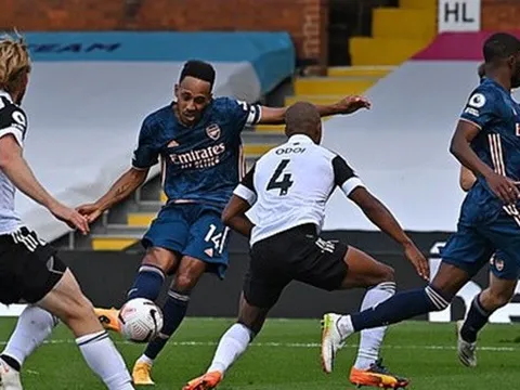 Thiết lập bản năng, Aubameyang tái hiện hình ảnh "đứa con thần gió"