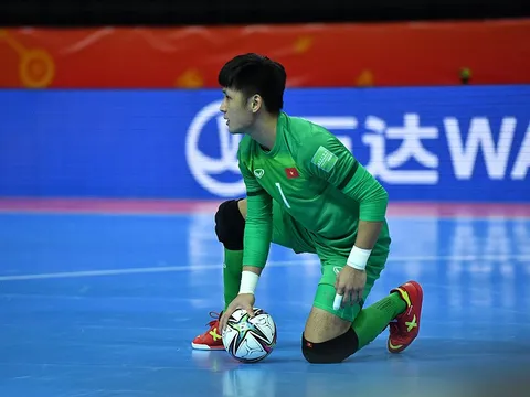 Thủ môn Hồ Văn Ý xếp thứ 10 thế giới
