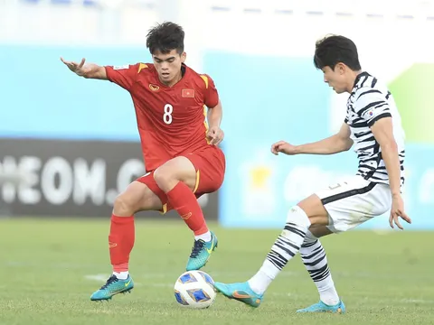 Thủ quân U19 Việt Nam sắp trình làng ở V-League