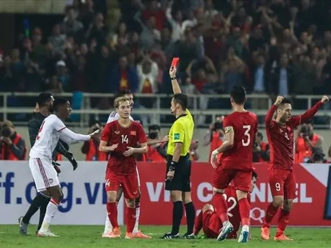 Thua đau Việt Nam, HLV UAE cay cú: 'Không may là chưa có VAR'