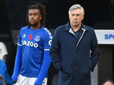 Thua Man Utd, Ancelotti thiết lập cột mốc đáng quên sau 14 năm