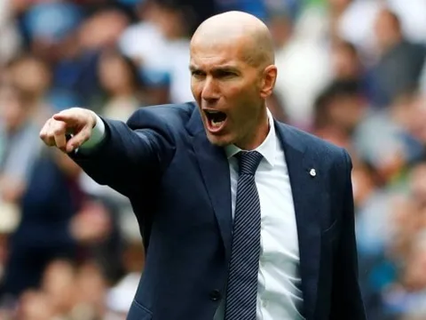 Thừa nước đục thả câu, Zidane giải thoát "siêu tiền vệ" 70 triệu