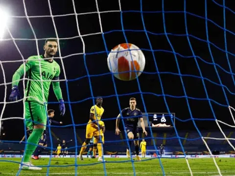 Thua trận, thủ quân Tottenham chán nản: "Đó là sự ô nhục"