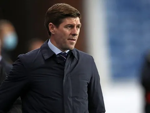 Steven Gerrard phải cách ly vì Covid-19, lỡ trận đấu quan trọng