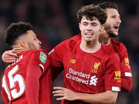 Sao trẻ ''đóng thế'' Alexander-Arnold lý giải cách ''cầu thủ thứ 12'' giúp Liverpool thắng trận