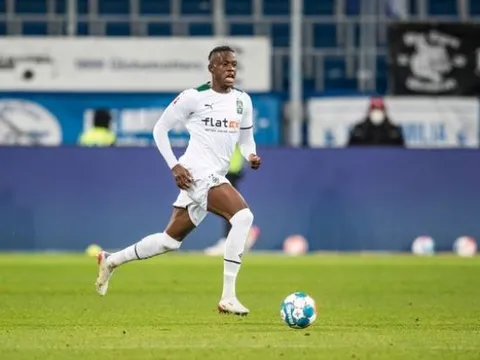 Thương vụ Zakaria đến Man Utd xem như được xác định