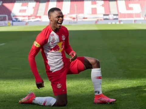 Tiền đạo RB Sazlburg: "Tôi sẽ đến Anh và khoác áo Leicester City"