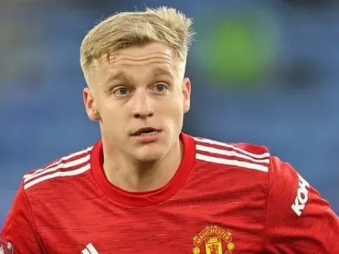 Tiễn Van de Beek, Man Utd đón "kẻ chiếm suất" đe dọa Arsenal