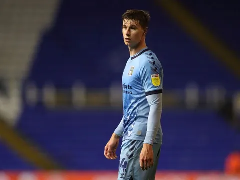 Tiền vệ 23 tuổi thông báo chia tay Arsenal