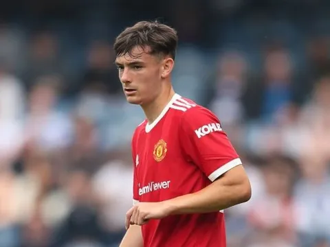 Tiền vệ Man Utd có bến đỗ mới