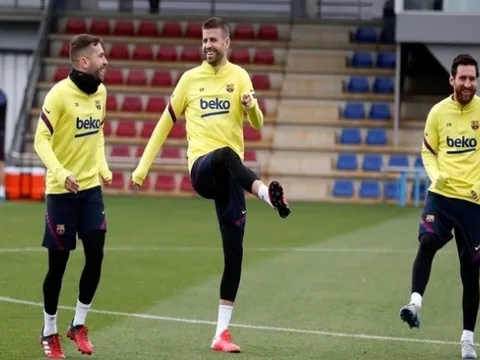 Tiết lộ gây sốc trong bản hợp đồng mới giữa Pique với Barcelona