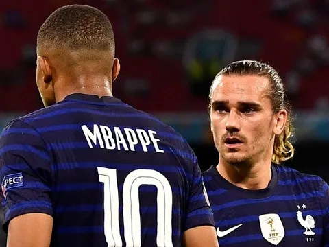 Tiết lộ mâu thuẫn giữa Griezmann và Mbappe tại tuyển Pháp