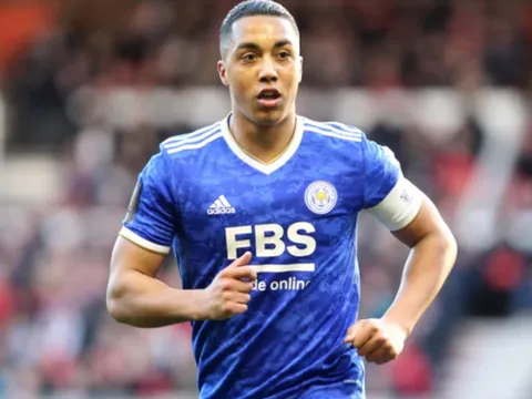 Tielemans được khuyên đến Chelsea