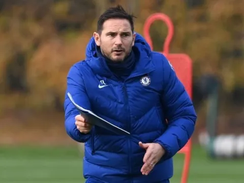 Tim Sherwood chọn ra 4 đội đủ sức vô địch Premier League