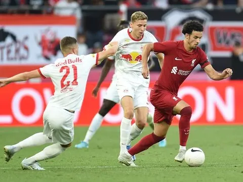 Tình hình 8 "bệnh binh" của Liverpool