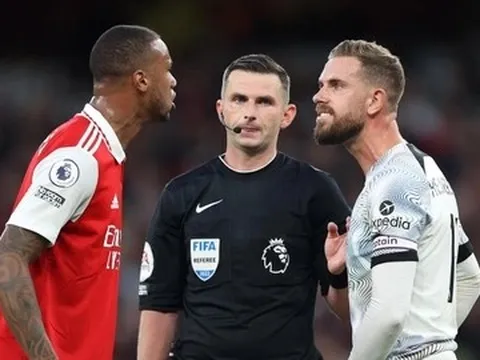 Tình thế đảo ngược của Arsenal và Liverpool