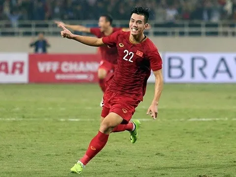 "Đáng tiếc, đó là điểm yếu của ĐT Việt Nam khi đấu với Thái Lan"