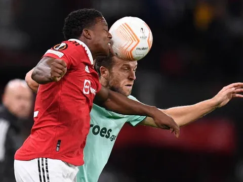 Tỏa sáng trước Omonia, tân binh Man Utd 'chuộc tội' thành công