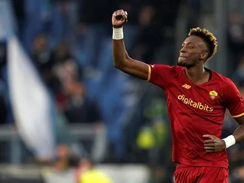 Tỏa sáng từ sự lạc lối, Abraham giúp Mourinho cứu rỗi niềm tin của Roma