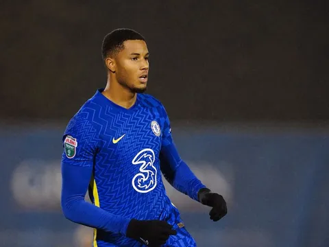 "Tòa tháp" 1m95 không hối hận vì rời Chelsea