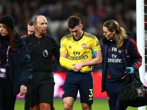 "Toang" cho Arsenal, Tierney nghỉ đến cuối mùa