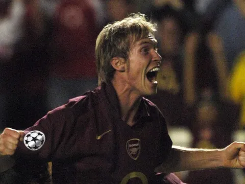 "Tôi đã khóc khi đọc tin nhắn của Arsene Wenger"