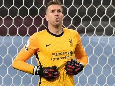 "Tội đồ Liverpool" gửi thông điệp đến NHM sau trận thua đậm Aston Villa