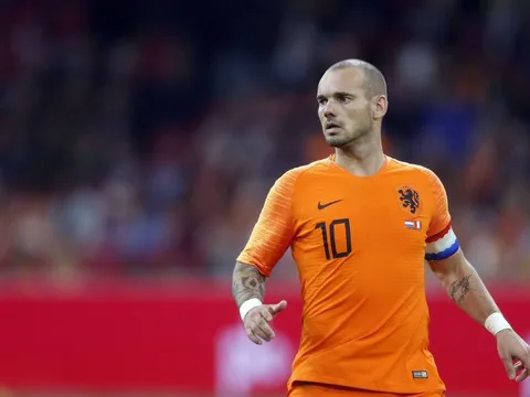 “Tôi không có phẩm chất như Messi hay Ronaldo, nhưng tôi cùng đẳng cấp với Xavi và Iniesta”