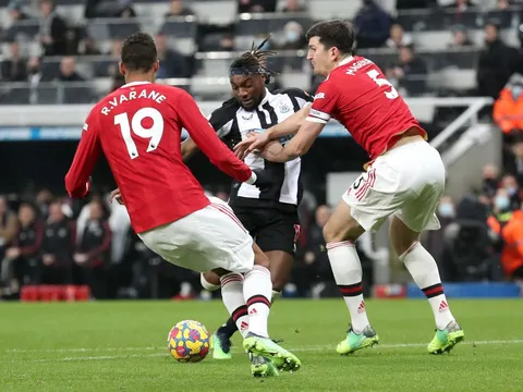 Tới lúc thủ lĩnh thật sự của Man Utd thay Maguire lĩnh ấn tiên phong