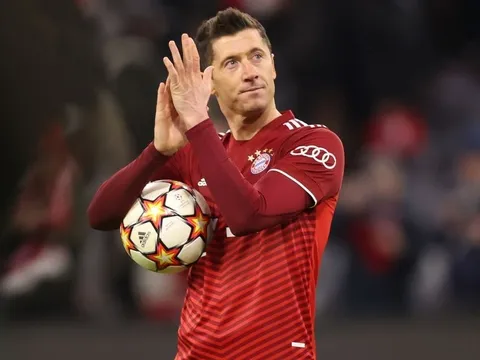 "Tôi muốn thấy Lewandowski ở Liverpool"