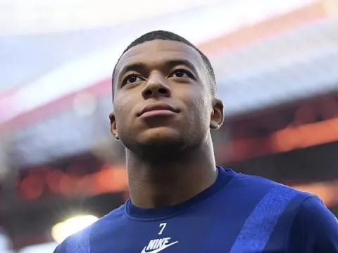"Tôi nhắc lại, Mbappe sẽ thi đấu cho Real Madrid mùa giải tới"